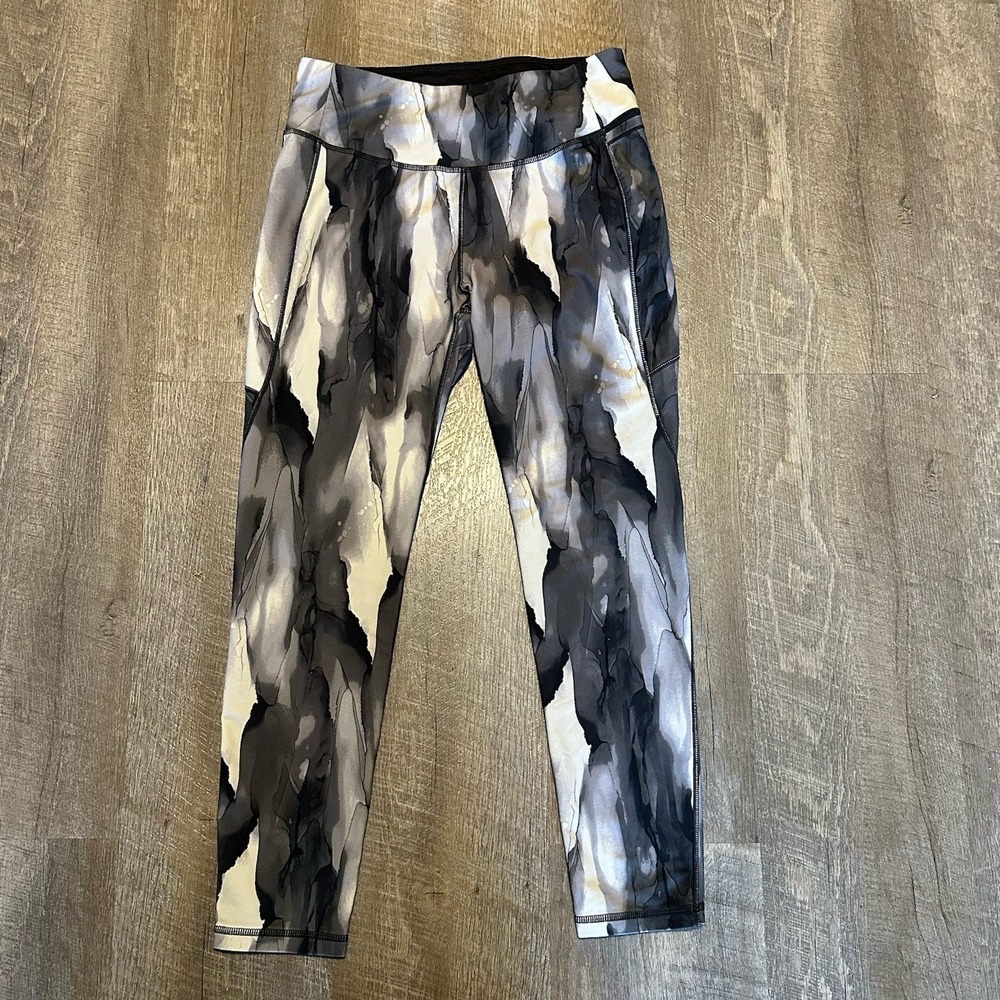 Calia Carrie Underwood Energize Mid Ride 7/8 Leggings Capri M Medium‎